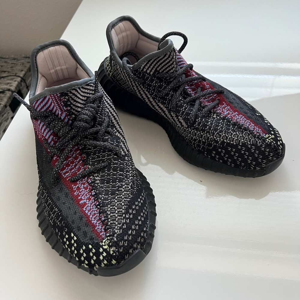 YEEZY BOOST 350 V2 Yecheil